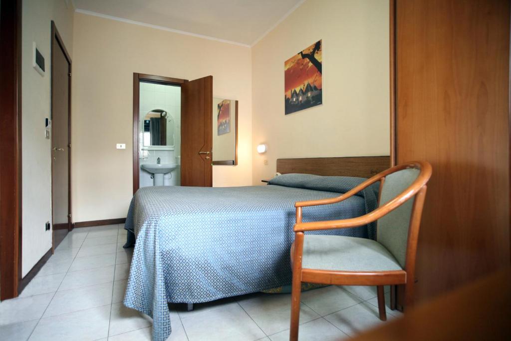 Hotel Cristal Μπάρι Δωμάτιο φωτογραφία