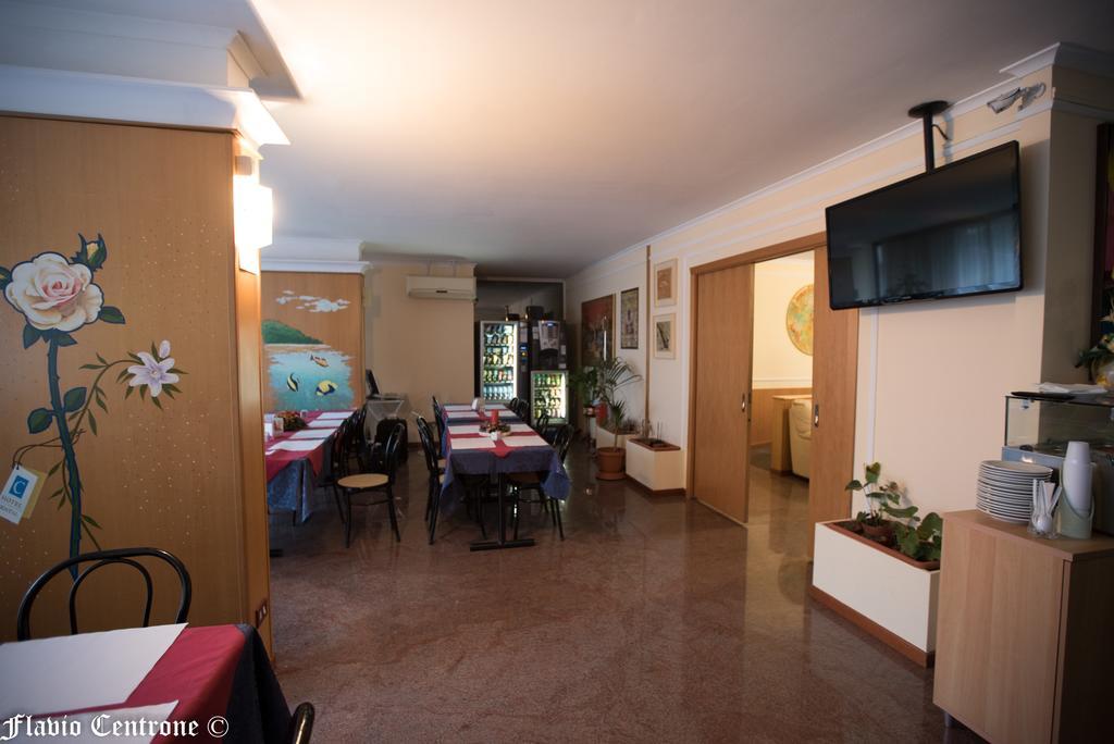 Hotel Cristal Μπάρι Εξωτερικό φωτογραφία