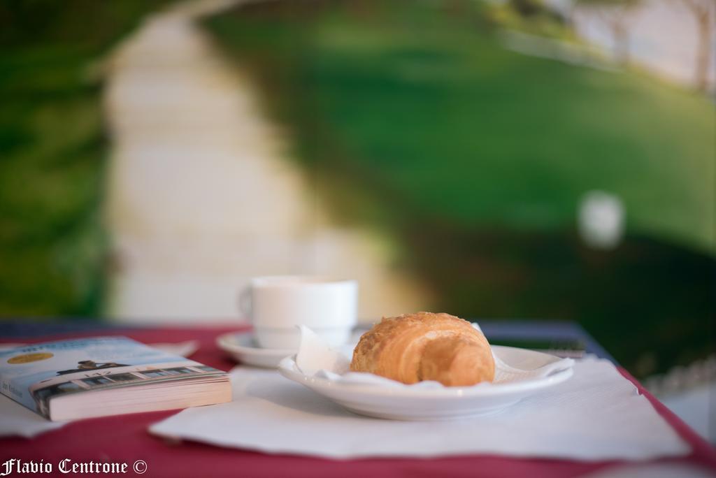 Hotel Cristal Μπάρι Εξωτερικό φωτογραφία