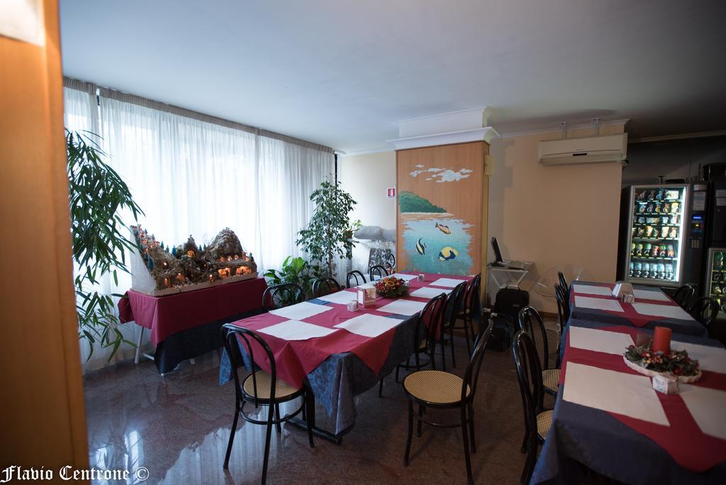 Hotel Cristal Μπάρι Εξωτερικό φωτογραφία